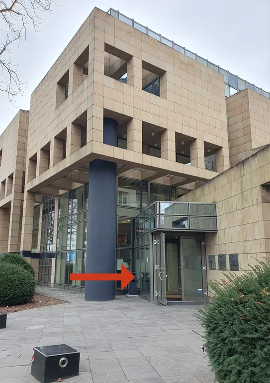 Accessible Entrance Heussallee