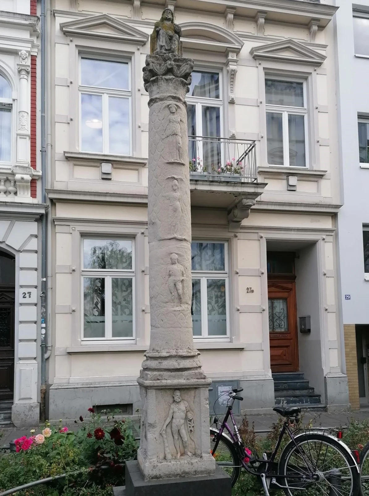 Column of Iupiter (2)