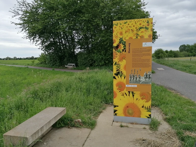 Road between Trier and Cologne.jpg