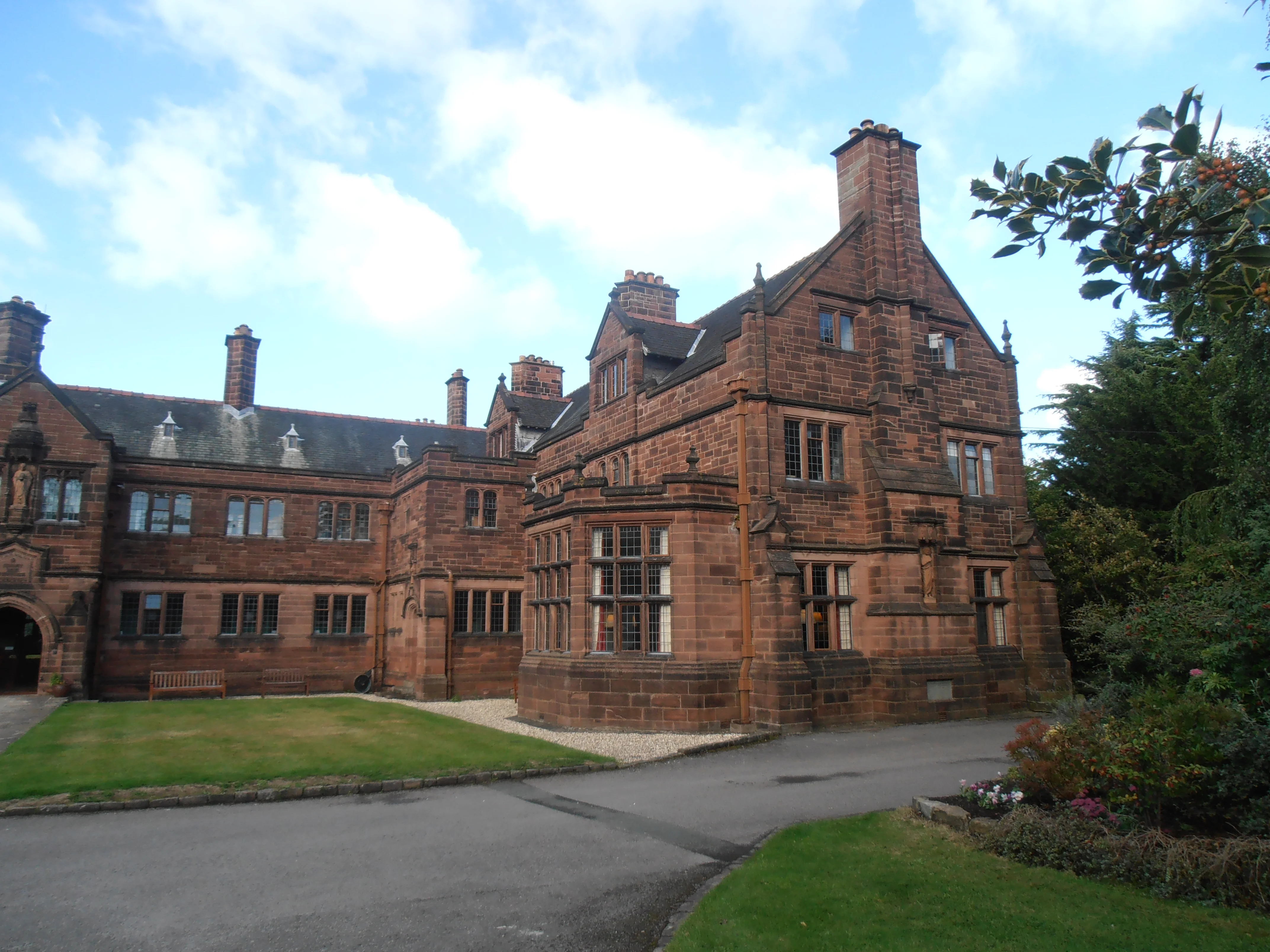 Gladstone's_Library_Hawarden.jpg