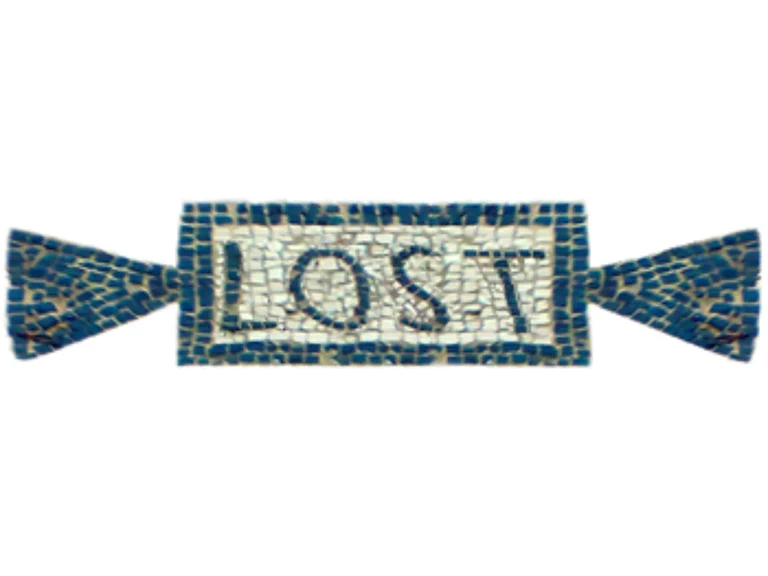 Eine Wissenschaftlerin und ein Wissenschaftler arbeiten hinter einer Glasfassade und mischen Chemikalien mit Großgeräten.